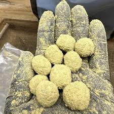 Sour Moonrocks